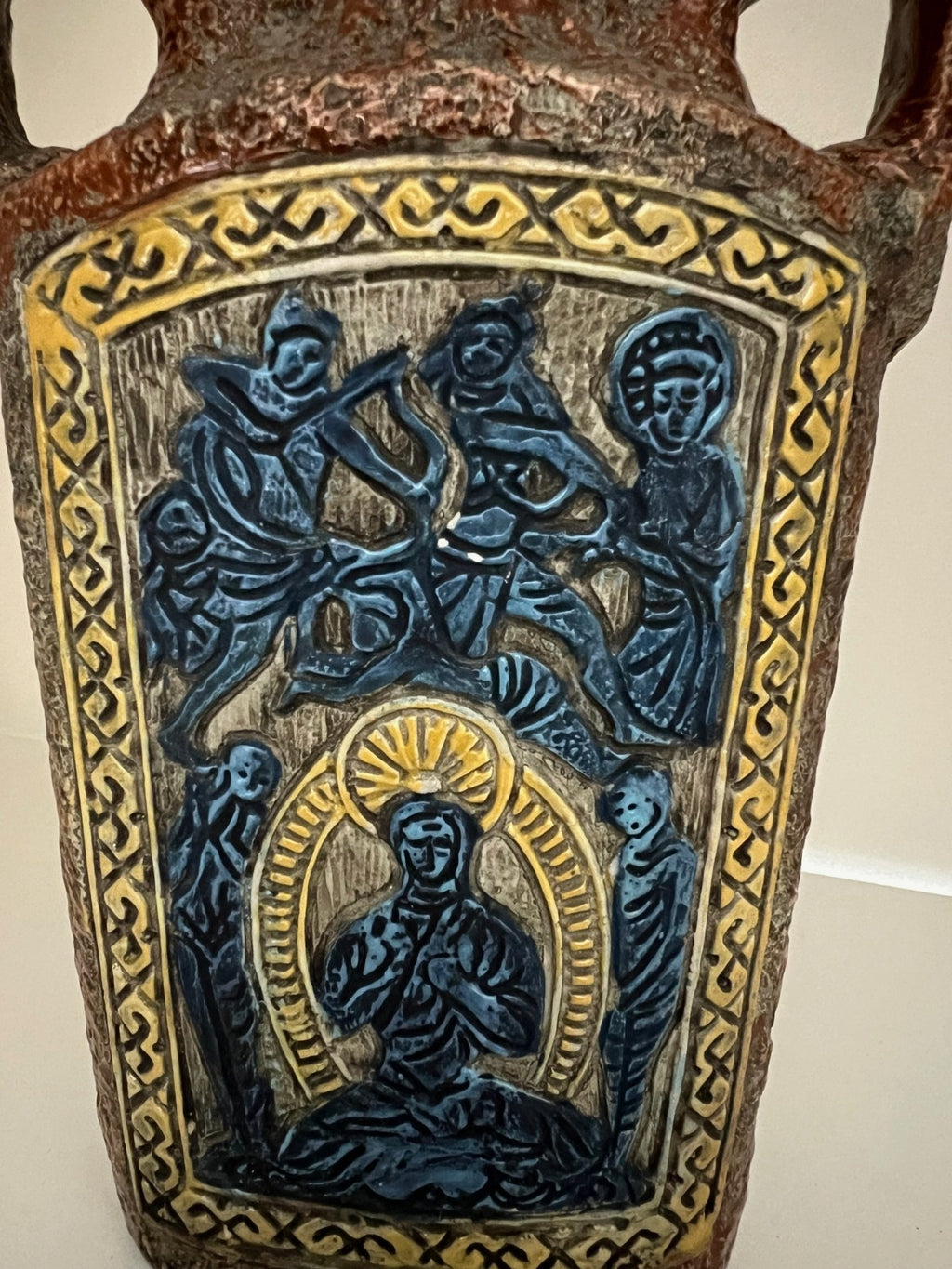 BOTTIGLIA IN CERAMICA VINTAGE ANNI 60/70 ELISIR CUCCHI IMMAGINE RELIGIOSA